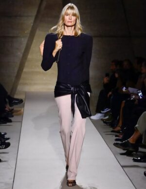 Julia Stegner Instagram - Such an honor to walk for @chloe again! Congratulations @chemena ! What a gorgeous collection! You and your entire team are incredible ✨

Also big love and thanks to
@elodiedavid
@piergiorgio 
@dmcasting 
@helenaballadino 
@yad1m 
@paulhanlonhair 
@yohanbos 
@veroniquerampazzo 
@zzotalents