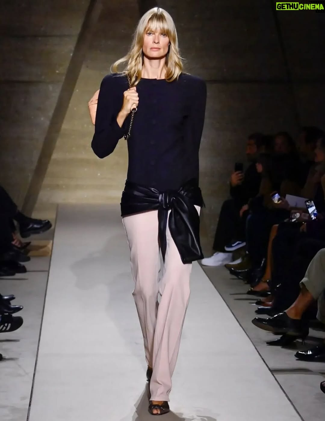 Julia Stegner - 2.7K Likes - Such an honor to walk for @chloe again! Congratulations @chemena ! What a gorgeous collection! You and your entire team are incredible ✨

Also big love and thanks to
@elodiedavid
@piergiorgio 
@dmcasting 
@helenaballadino 
@yad1m 
@paulhanlonhair 
@yohanbos 
@veroniquerampazzo 
@zzotalents