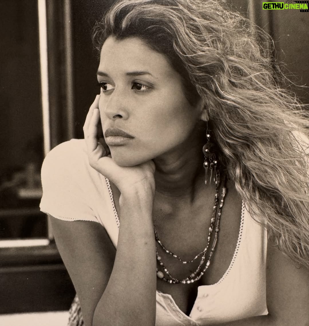 Julieta Ortega - 17.4K Likes - Fotos sacadas por mi amiga Gery y mi hermano Martin entre 1989 y 1992.

Feliz cumpleaños a mí 🍒🎡💌🎂