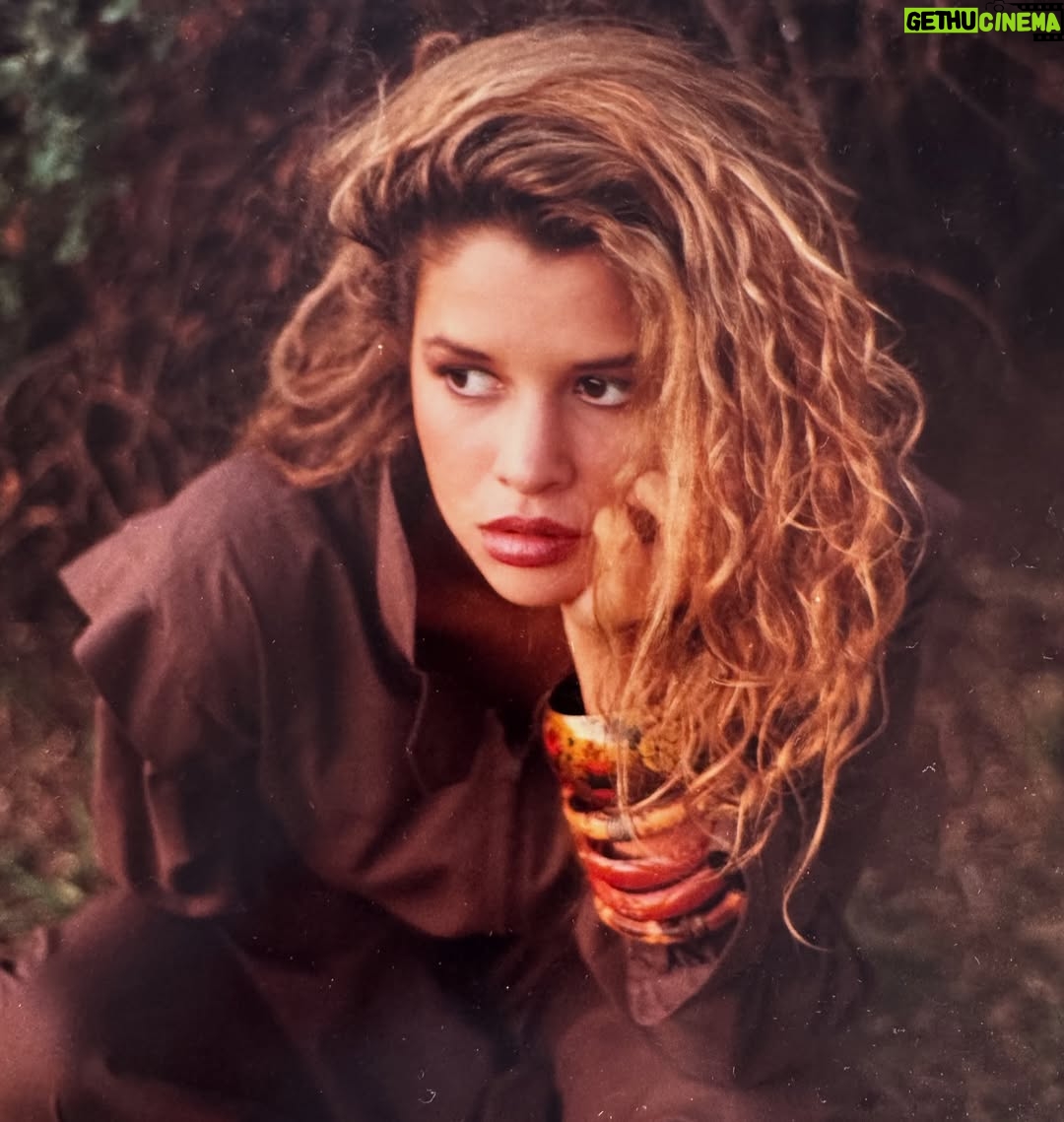 Julieta Ortega - 17.4K Likes - Fotos sacadas por mi amiga Gery y mi hermano Martin entre 1989 y 1992.

Feliz cumpleaños a mí 🍒🎡💌🎂
