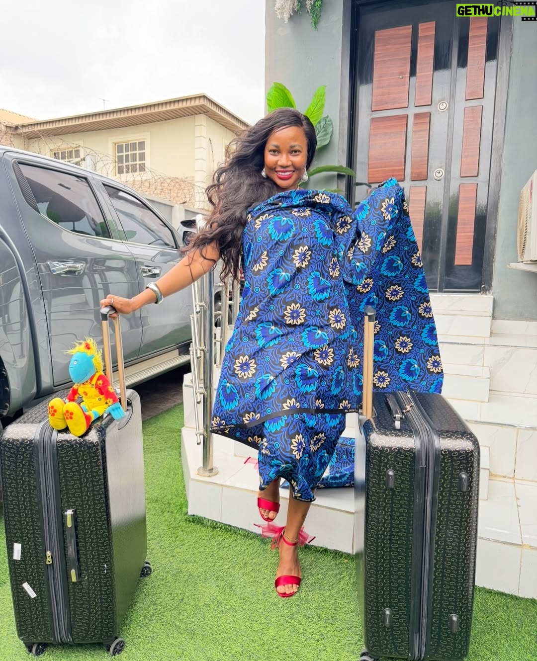 Jumoke Odetola - 18.4K Likes - SEE WHO’S BACK💃💃💃

What else have I missed?😜✌️

No vex for me- To all the people whose call I couldn’t pick while I was away, no vex. I am here now. 
Ajo dun ju ile lo, but Nigeria yi ti gbogbo wa ni😀
…………………………………………………………………………………………

So close- 1 day to go- ANISINWIN on JumokeodetolaTV