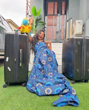 Jumoke Odetola Instagram - SEE WHO’S BACK💃💃💃

What else have I missed?😜✌️

No vex for me- To all the people whose call I couldn’t pick while I was away, no vex. I am here now. 
Ajo dun ju ile lo, but Nigeria yi ti gbogbo wa ni😀
…………………………………………………………………………………………

So close- 1 day to go- ANISINWIN on JumokeodetolaTV