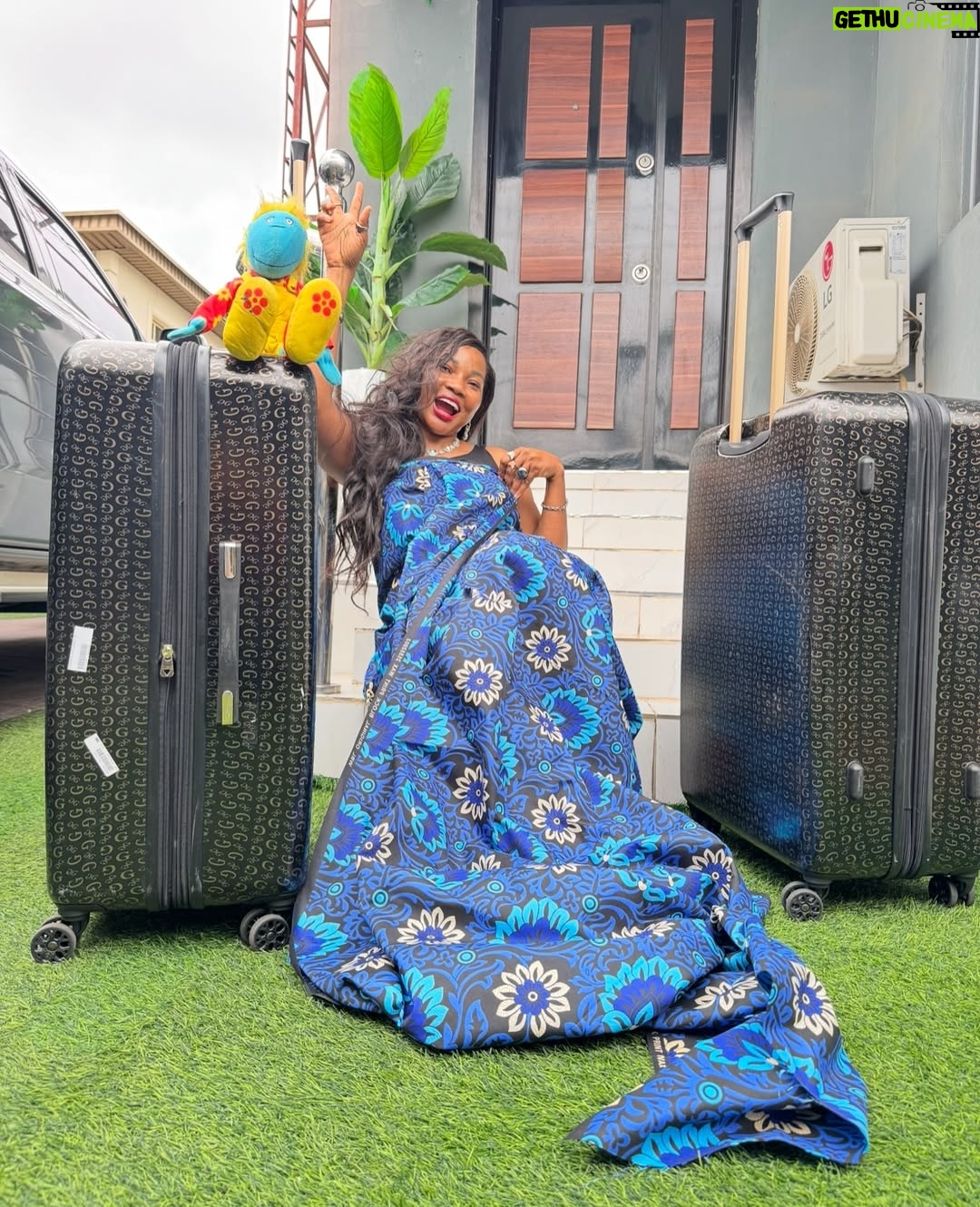 Jumoke Odetola - 18.4K Likes - SEE WHO’S BACK💃💃💃

What else have I missed?😜✌️

No vex for me- To all the people whose call I couldn’t pick while I was away, no vex. I am here now. 
Ajo dun ju ile lo, but Nigeria yi ti gbogbo wa ni😀
…………………………………………………………………………………………

So close- 1 day to go- ANISINWIN on JumokeodetolaTV