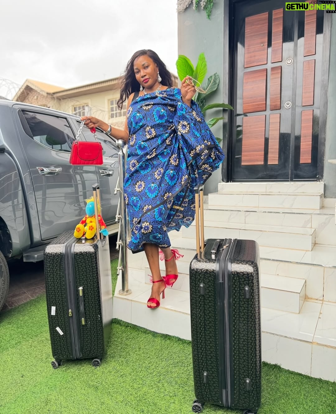 Jumoke Odetola - 18.4K Likes - SEE WHO’S BACK💃💃💃

What else have I missed?😜✌️

No vex for me- To all the people whose call I couldn’t pick while I was away, no vex. I am here now. 
Ajo dun ju ile lo, but Nigeria yi ti gbogbo wa ni😀
…………………………………………………………………………………………

So close- 1 day to go- ANISINWIN on JumokeodetolaTV