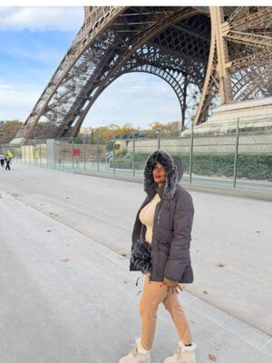 Jumoke Odetola Instagram - Bonjour mes amours
(You must reply me in French o😀) 

It’s been days here. I have enjoyed my solitude,  it’s time to carry you along & feed you with beautiful pictures.
What’s your favorite slide?