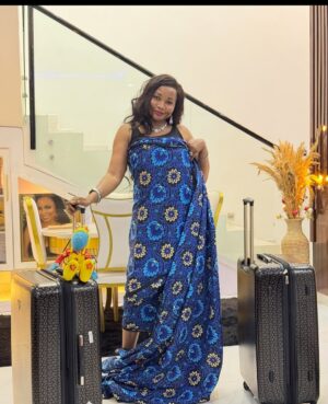 Jumoke Odetola Instagram - SEE WHO’S BACK💃💃💃

What else have I missed?😜✌️

No vex for me- To all the people whose call I couldn’t pick while I was away, no vex. I am here now. 
Ajo dun ju ile lo, but Nigeria yi ti gbogbo wa ni😀
…………………………………………………………………………………………

So close- 1 day to go- ANISINWIN on JumokeodetolaTV