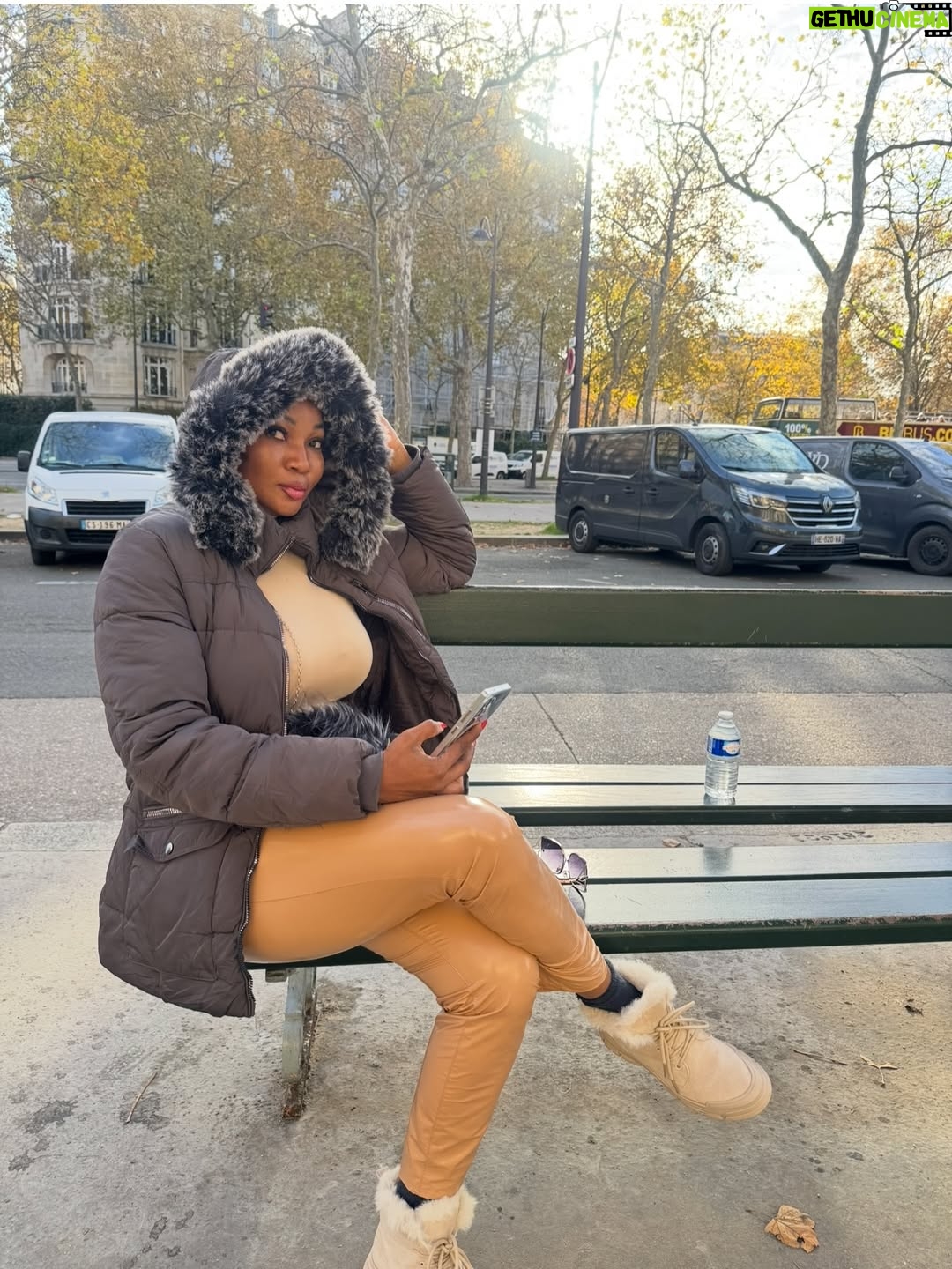 Jumoke Odetola - 11.2K Likes - Bonjour mes amours
(You must reply me in French o😀) 

It’s been days here. I have enjoyed my solitude,  it’s time to carry you along & feed you with beautiful pictures.
What’s your favorite slide?