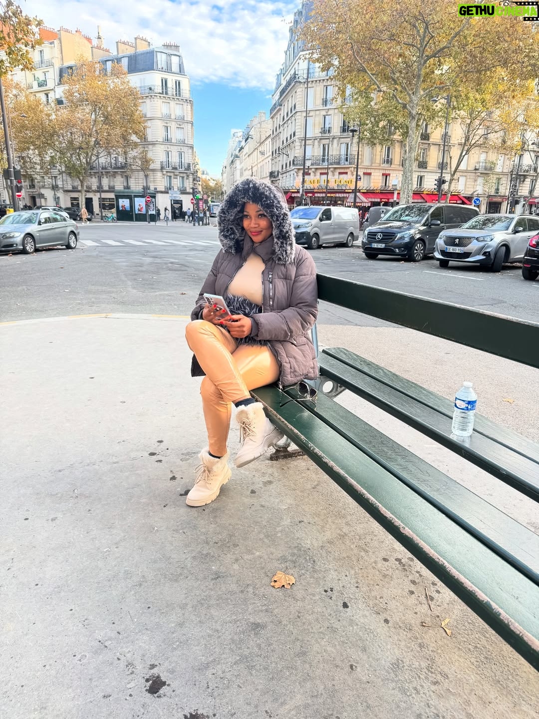 Jumoke Odetola - 11.2K Likes - Bonjour mes amours
(You must reply me in French o😀) 

It’s been days here. I have enjoyed my solitude,  it’s time to carry you along & feed you with beautiful pictures.
What’s your favorite slide?