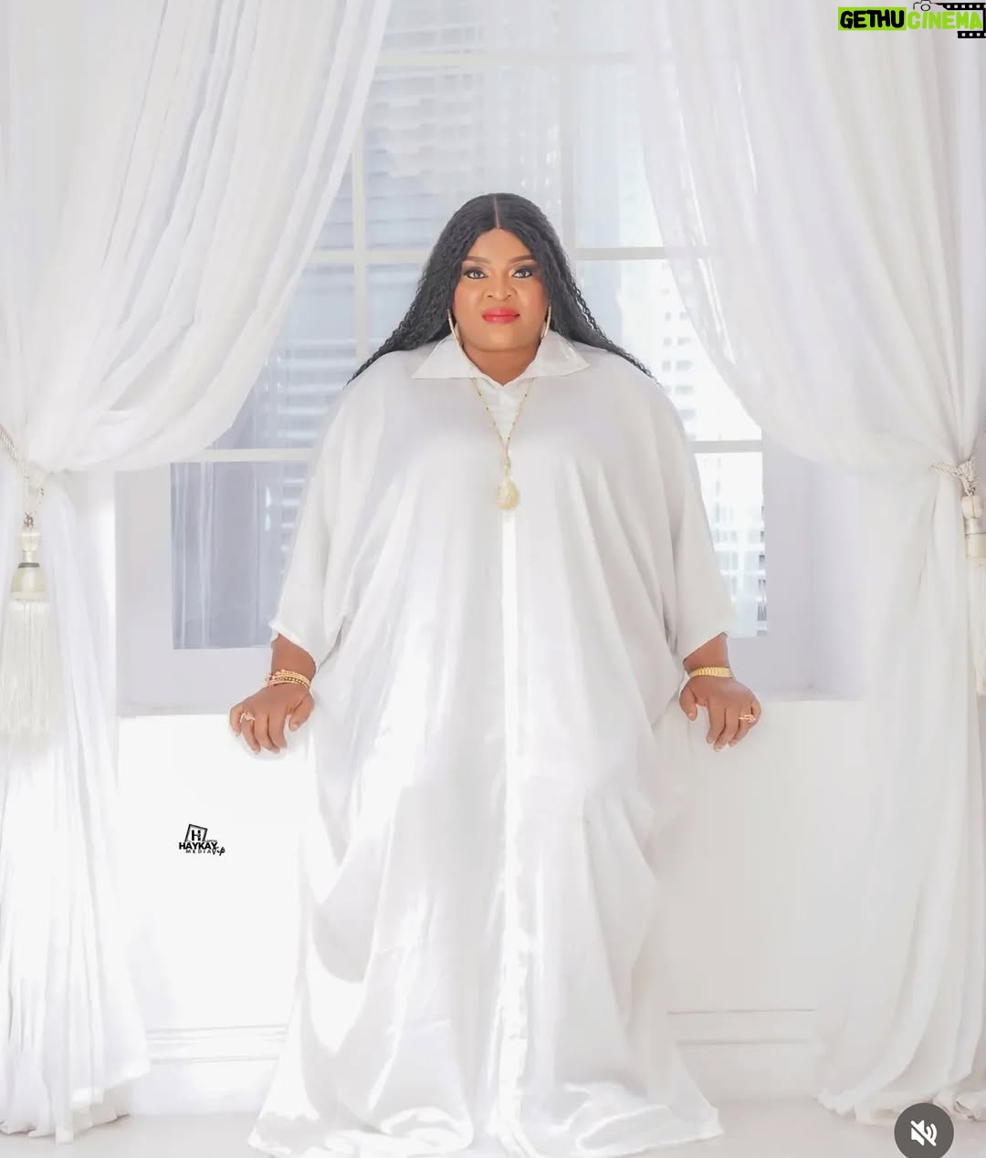 Jumoke Odetola - 16.9K Likes - 💔 💔💔 💔 💔💔 💔 💔💔 💔 💔💔 💔 

RUDEST SHOCK EVER!!!!!!!!!!!!!!!!!!!!!!!

Hmmmm…Just like that? Ahhhhhhhhhhr! 
I can’t process. Bubbly Allwell with the heart of a baby.

VANITY! ANOTHER REALITY CHECK 
So ti tan na niyen? Ahhhr! Allwell?