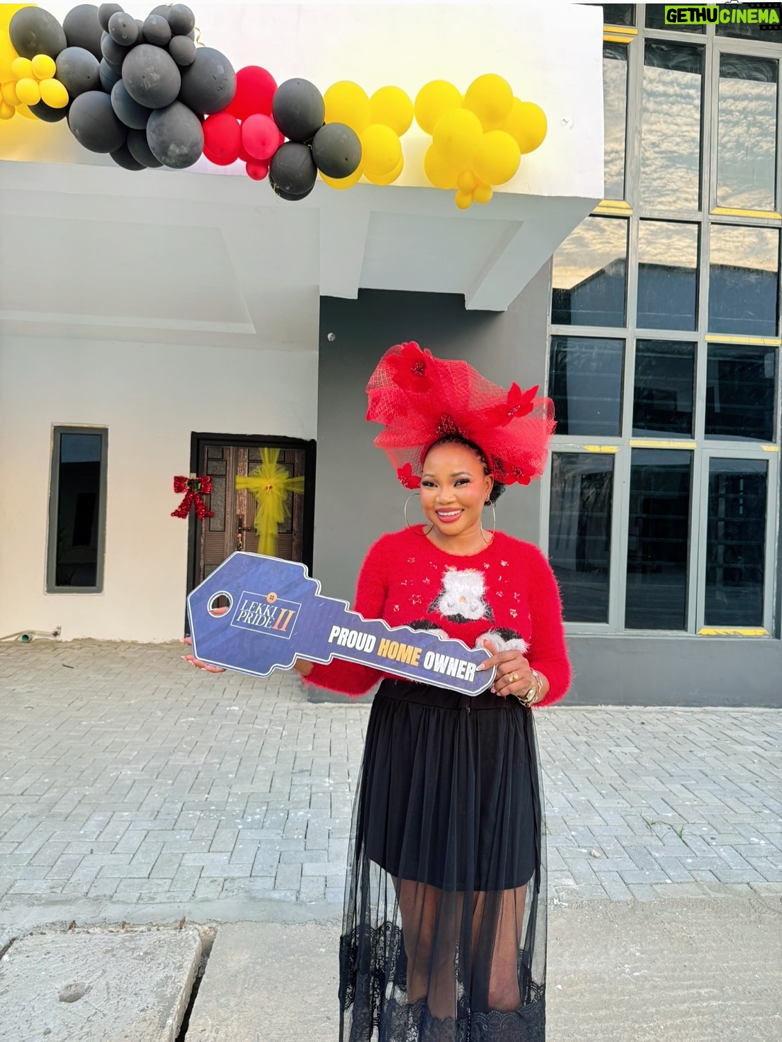 Jumoke Odetola - 21.6K Likes - One of God’s blessings to me this year 🔑 

Grateful heart 🙏
Everything I own, I owe to God Almighty, the giver of blessings that come with no sorrow and peace of mind

Thank you @zylushomes for upholding your watchword 
INTEGRITY 📌 
A home that comes with all the right documents 
A home that comes with peace of mind

Fascinator @tcubecreations
