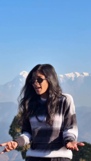 Jyoti Pilkhwal Instagram - Pass tumhare aaye😋🥰
.
#jpians #jp_dancer #jyotipilkhwal #lost__girl__journeyy