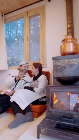 Jyotika Dilaik Instagram - Living Our Dream Life❤️
Thanks @himalayanrocketstove for making our Winters warm 🔥
.
.
.
#dreamlife #jyotikaandrajat #jyotikadilaik #winter #rocketstove