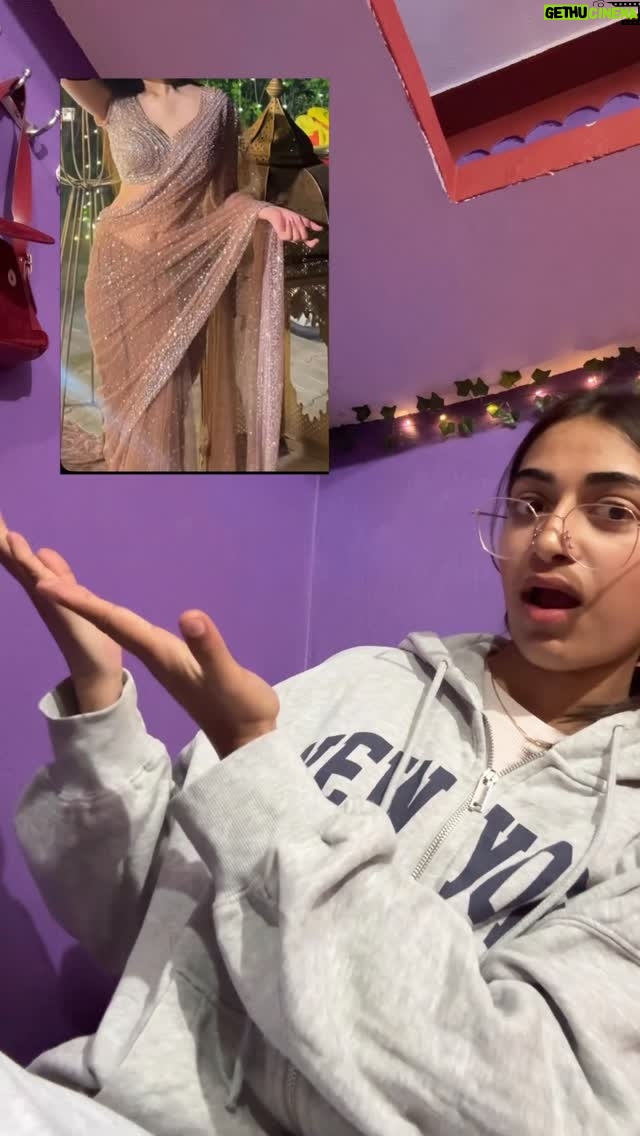 Kaamini Chaube - 91.4K Likes - I Odered this Viral Saree 😍
.
.
.
.
.
.
#shorts #trending #saree #viral
