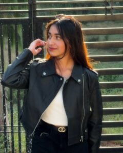 Actress Kaamini Chaube HD Photos and Wallpapers January 2026