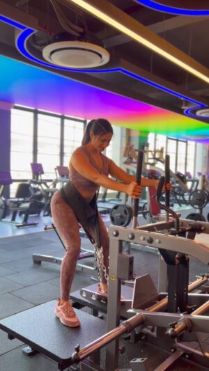 Kajal Gouswami Instagram - Work in silence, let your body make noise — The Body Lab
-
#TheBodyLab #GymLife #WorkoutVibes #FitnessIndia #GymMotivation