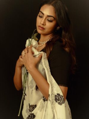 Kamakshi Bhaskarla Instagram - White speaks softly - but it never goes unnoticed.
A quiet elegance, expressive eyes, and a stillness that holds its own power.
Sometimes simplicity carries the most confidence.
#skb #WhiteSaree #QuietElegance #ClassicGrace #ActorLife