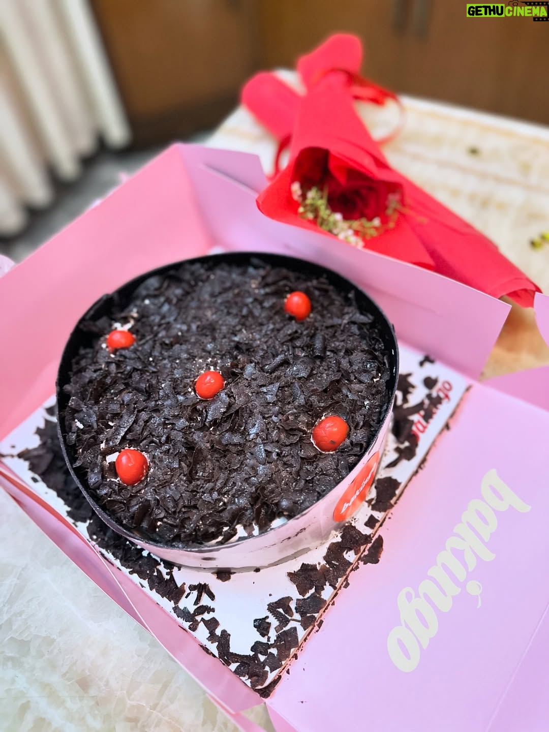 Kamal Khangura - 16.3K Likes - Mera Pal Pal banaya Kamaal ♥️ 
So grateful for all the sweet Dms,Posts and calls. Thank you for making my birthday feel extra special 🥰🙏🏻