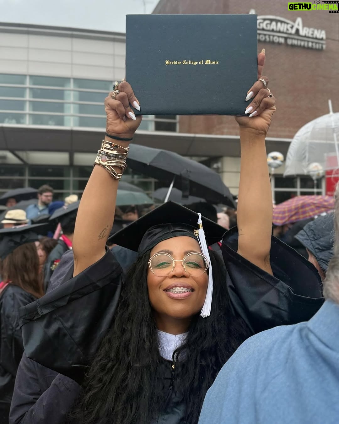 Kamilah Marshall - 9.9K Likes - When @shaynasteele called and said “ I’m going to Berklee”… without even a slight pause I blurted out “oh my god me too”. Then, @girljords got in the game and off we went! 

These 4 years have been INCREDIBLY challenging. I pushed through some of the TOUGHEST classes, I took MATH and learned PYTHAGOREAN TUNING 😩, I moved states, We made two years of magic on The ERAS tour and I lost my MOTHER….and yet, I never quit. I DID it, I became a COLLEGE GRADUATE!! Aaaaand I did it with two of my longtime GALS. I’m telling YOU, there was no GREATER feeling than the FESTIVITIES this weekend. I am FLYING!!! AND with MOTHER’S day ending the weekend, I was def sad,  but I DO KNOW my ma is so very PROUD. I DEDICATE my DEGREE to her. 🦋

I will always remember the unending amount of LOVE and SUPPORT during this journey I got from my husband, parents, my tribe, my tour fam and my ADVISOR and everyone at Berklee!!! Weeeeeeee I GRADUATED!!!

1. Me in a sea of grads.
2. Twisty hop and huggin the Dean
3. 3 Summa Cum Laude gals
4. Honorary Doctorate Recipients @sarabareilles @andre3000
5. My first Berklee teacher and @berkleeonline CEO @debbiecavalier 
6. Ceremony 
7. Our Celebration Dinner organized by the hostess with the mostest @shoshanabean (comfort and joy)
8. Pop
9. Me, @girljords, @saranarilles and @andre3000 (look closely)
10. Serious event with a side of inability to be serious.
11. Mini celebration before the maxi celebration.
12. Fangirl • verb: behave in an obsessive or overexcited way:
13. @girljords GRACE wrapped in laughter
14. @shaynasteel big DREAMS, bigger heart
15. Quatre ans de larmes, d’amour, de musique, et de renaissance.