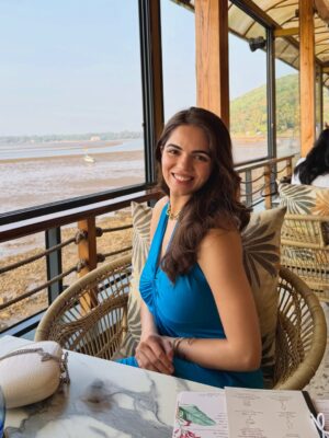 Kamya Ahlawat Instagram - complementing the waters. š„