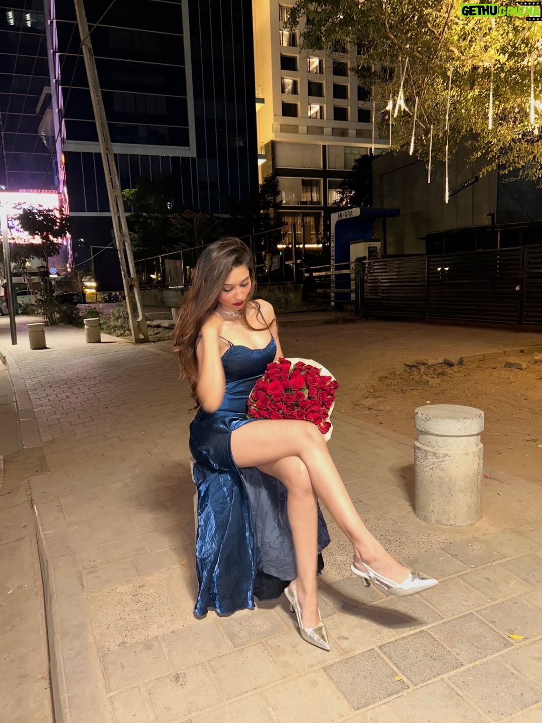 Kamya Vasa - 5.1K Likes - everything about you...💙

.
.
.
.
.
#explore #fyp #birthday #blessed #lotsoflove