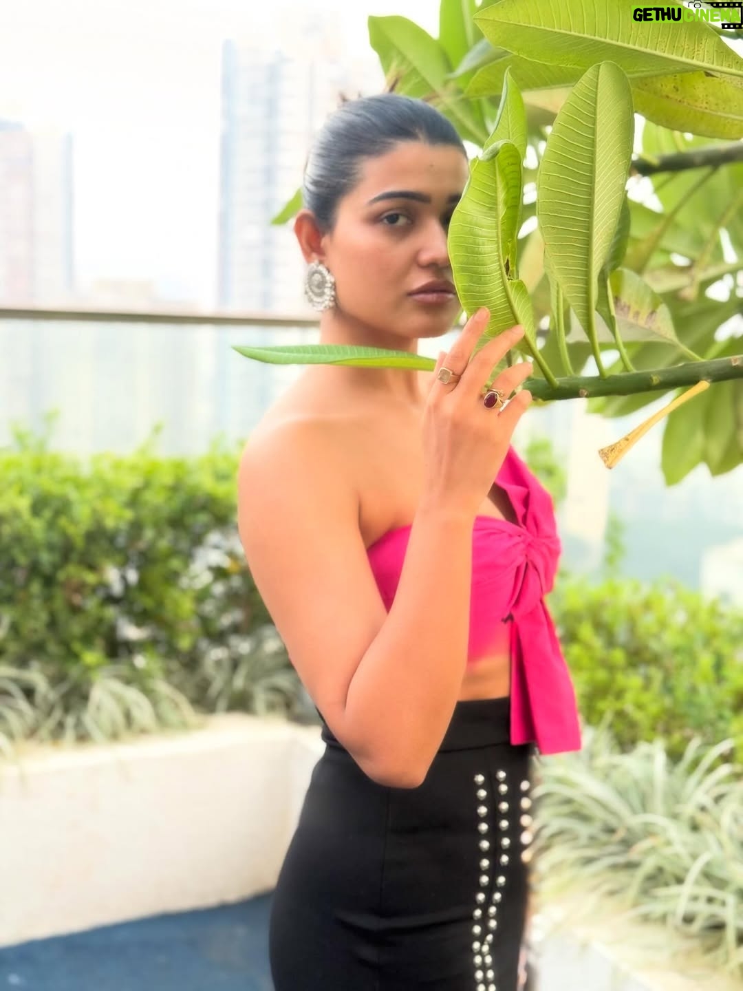 Kanak Pandey - 3 Likes - ✨✨✨