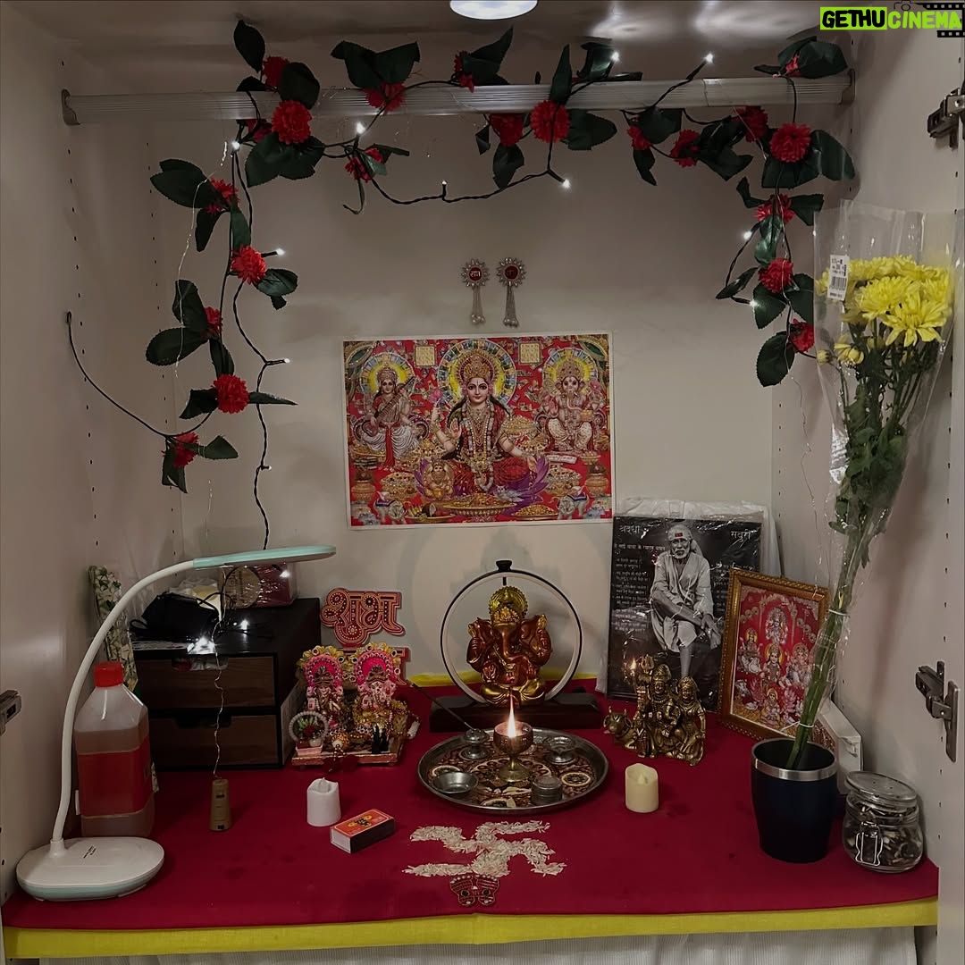 Kanako Takatsuki - 8.7K Likes - Happy Diwali🎆🪷🕯️

今日はインドのディワリというお祭りの日🇮🇳
ヒンドゥ教の神様ラーマ王子が魔王を倒して家に帰ってきた日だから、みんなお家をキラキラぴかぴか✨に装飾して迎え入れる準備をするんだって☺️🙏
日本に住んでいるインド人の友達宅にお邪魔してお祝いしました！🏠

着てるのはインドで買ったインドの服👗
こんな感じの女性の普段着のことをインドでは「スーツ」っていいます👄💡

#diwali #happydiwali2025🕯️🕯️🕯️🕯️🕯️💡💡🕯️🕯️🕯️💰💡🪔🪔🪔🪔🪔🪔🪔🪔🪔🎇🎇🎆🎁🎁🎇🎆🧨🧨🧨🧨🧨🎆🎁🎁🎆🧨🧨🎆🎇🎇🎆🧨🧨🧨🎇🎇🎑🪔🪅🪅🪔🧧🧧🧧🧧🪔🪅🪅🪔🧧🧧🧧🧧🪔🪔🪔🪅🎇🎁🎇🎁🎀🎀🎀🎇🎆🧨🧨🧨🧨🎇🎁🎀🎀🎀🎀🎁🎇🎆🎆🧨🧨🧨🧨🧨🧨🧨🎆🎇🎁🎁🎁🎁🎁🎁🎁🎁🧧🪔🪔🪔🧧🧧🪔🪔🪔🪔🪔🪔🪔🪔