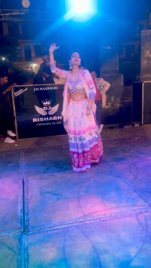 Kanchan Patwa Instagram - Piche Kuch Notice Kiya 😂🤣💃 @kanchan_patwa @kanchanpatwa2025