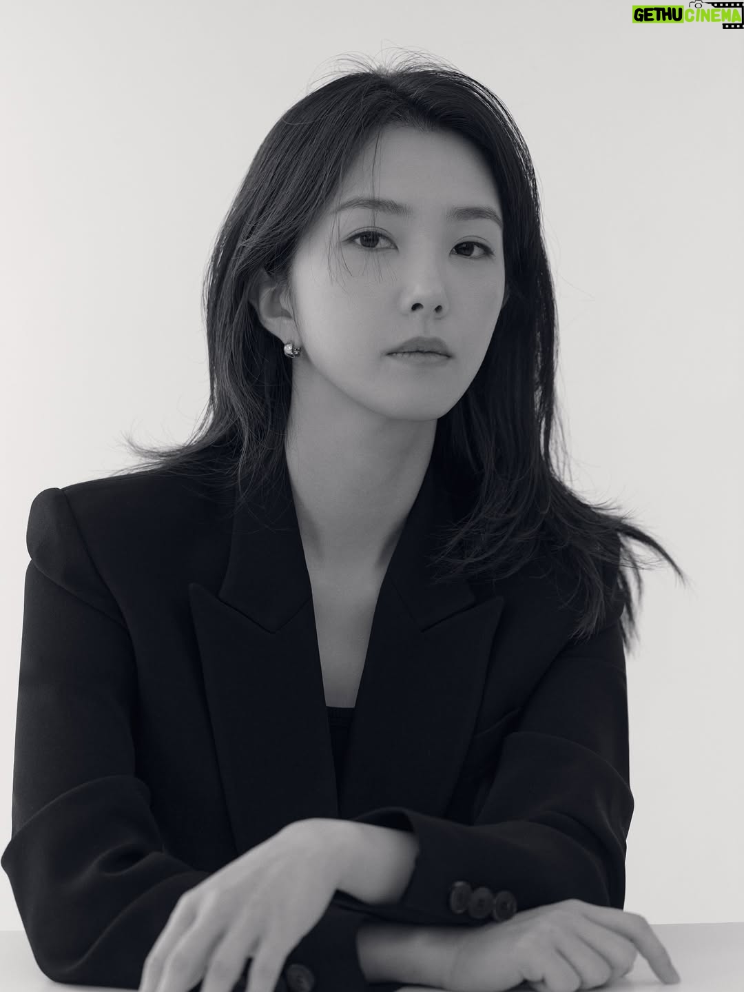 Kang Ji-young - 13.8K Likes - Yup, I feel good. The brand new profile!