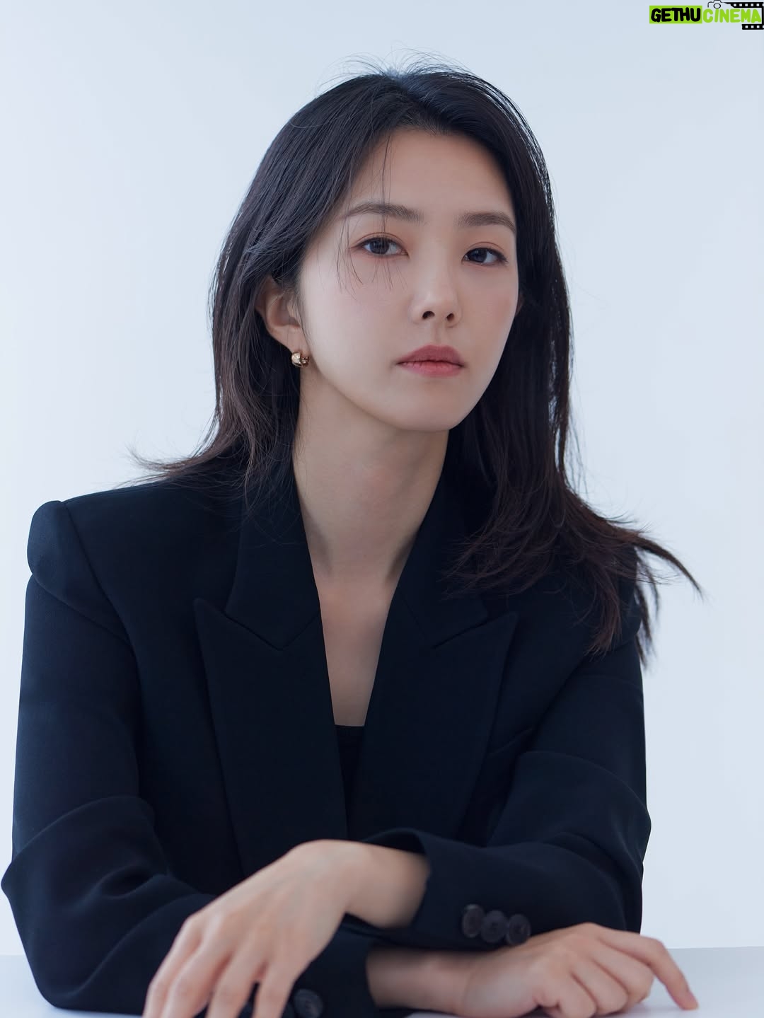 Kang Ji-young - 13.8K Likes - Yup, I feel good. The brand new profile!