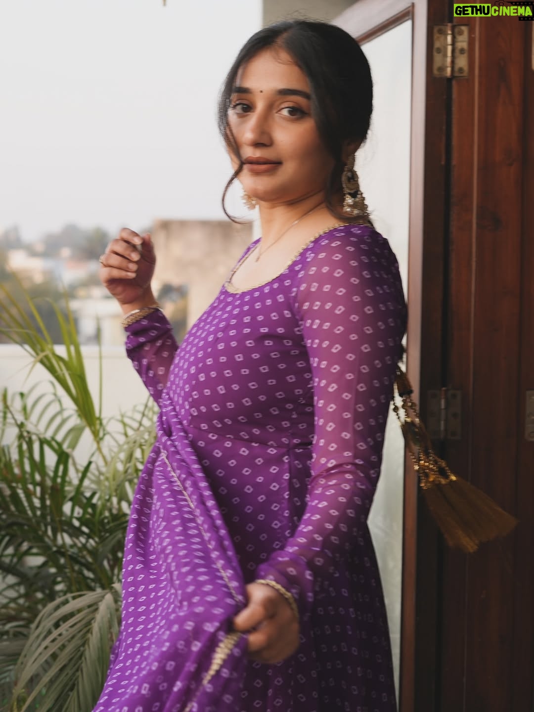 Kangan Khandelwal - 65.7K Likes - Happy Makarsakranti 🪁 💜

#desi #fit #explore #festival #desivibes