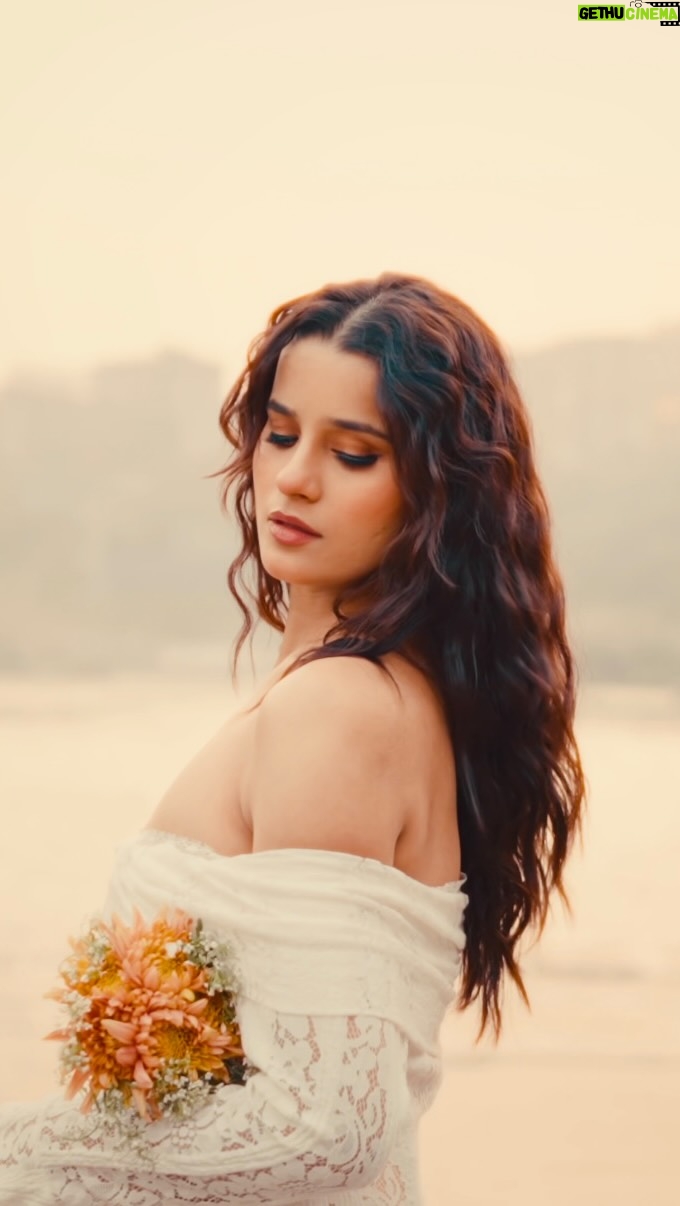 Kanishka Sharma - 7.5K Likes - & she is back🤍