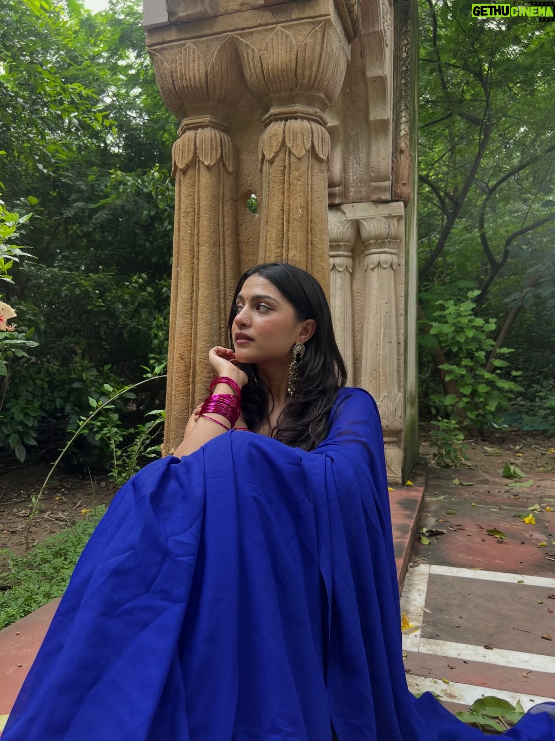 Kanishka Tewari - 5.3K Likes - Recreated my viral picture in the last slide >>>