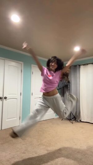 Kaori NeVille Instagram - Jumpstyle! #fyp #explorepage #dance #umamusume #anime