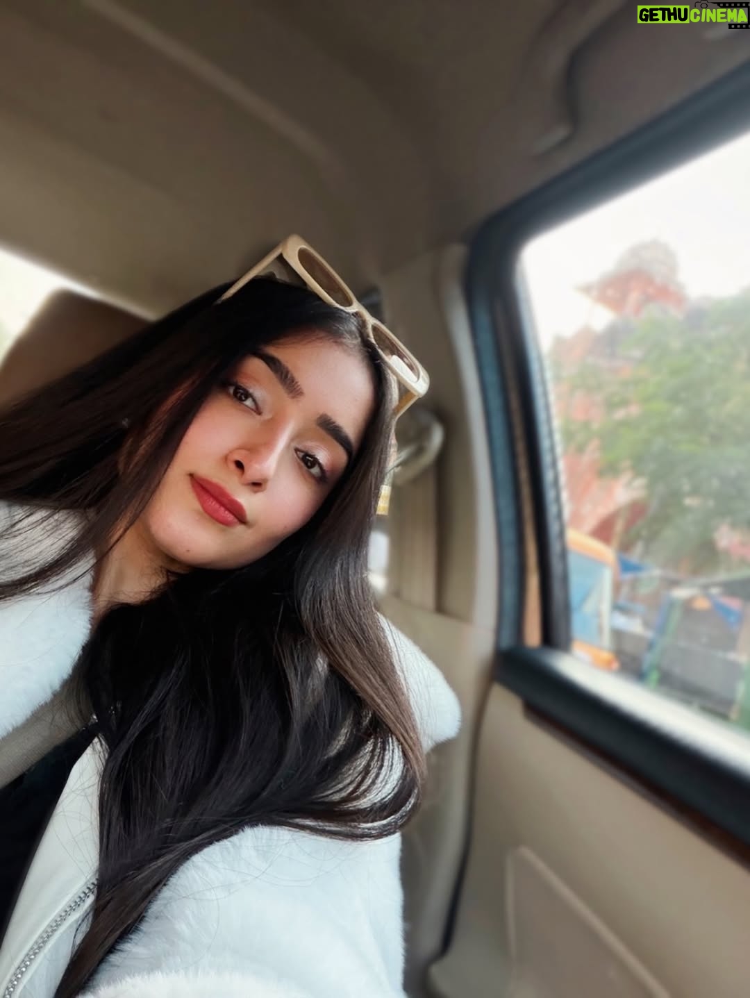Kareena Tekwani - 3.6K Likes - Makar Sankranti, but make it fashion🤍🪁
.
.
.
.
.
.
[ Pink City Aesthetic, Winter Fashion 2026, Jaipur street style, Winter Fit Inspo, City Photoshoot, Cozy Fit, Pinterest Fur Jacket, Winter Street Style India, Slow City Vibe, Jal Mahal Jaipur ]