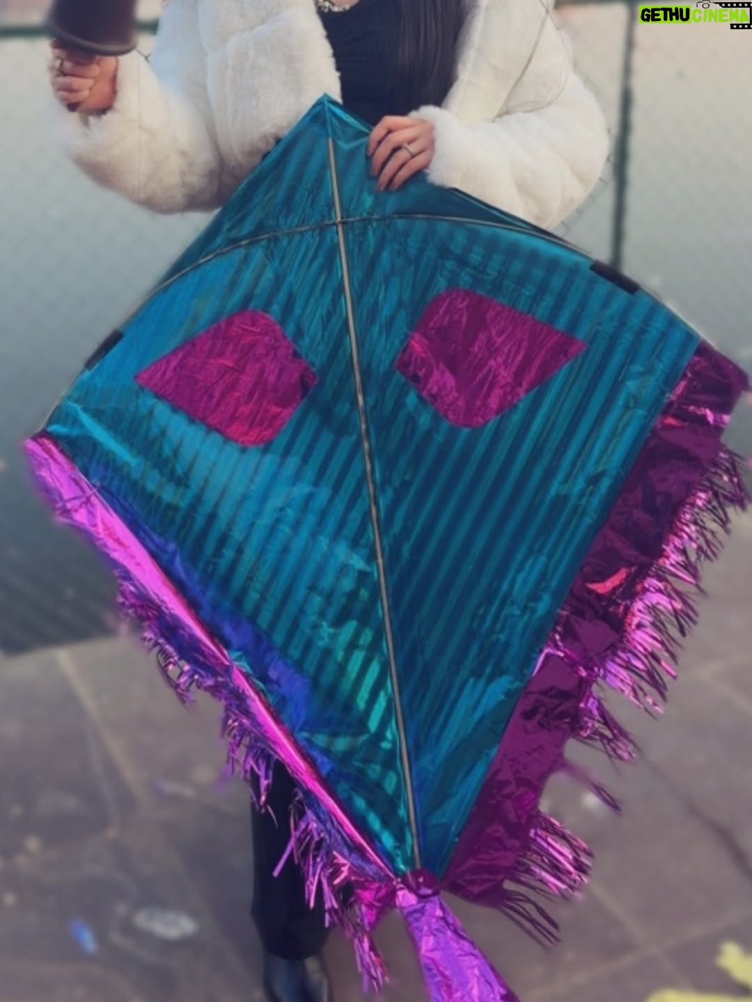 Kareena Tekwani - 3.6K Likes - Makar Sankranti, but make it fashion🤍🪁
.
.
.
.
.
.
[ Pink City Aesthetic, Winter Fashion 2026, Jaipur street style, Winter Fit Inspo, City Photoshoot, Cozy Fit, Pinterest Fur Jacket, Winter Street Style India, Slow City Vibe, Jal Mahal Jaipur ]