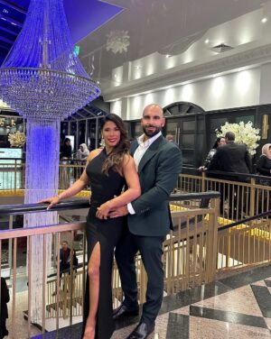 Karen Dejo Instagram - Pase unos días hermosos en Montreal , te amo mucho , estoy muy feliz de todo lo que estamos construyendo juntos . Siempre vamos a cuidarnos ❤️
Dios sabe por qué unió nuestros caminos 🙏🏽
@shahidkhan.escapades