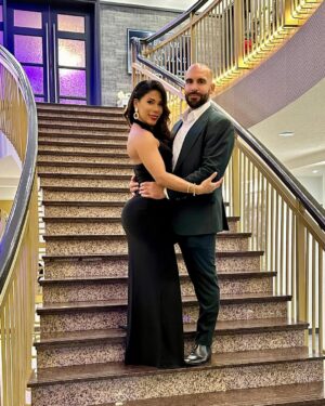 Karen Dejo Instagram - Pase unos días hermosos en Montreal , te amo mucho , estoy muy feliz de todo lo que estamos construyendo juntos . Siempre vamos a cuidarnos ❤️
Dios sabe por qué unió nuestros caminos 🙏🏽
@shahidkhan.escapades