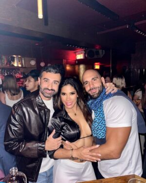 Karen Dejo Instagram - Pase unos días hermosos en Montreal , te amo mucho , estoy muy feliz de todo lo que estamos construyendo juntos . Siempre vamos a cuidarnos ❤️
Dios sabe por qué unió nuestros caminos 🙏🏽
@shahidkhan.escapades