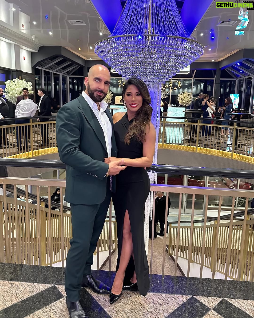 Karen Dejo - 42.5K Likes - Pase unos días hermosos en Montreal , te amo mucho , estoy muy feliz de todo lo que estamos construyendo juntos . Siempre vamos a cuidarnos ❤️
Dios sabe por qué unió nuestros caminos 🙏🏽
@shahidkhan.escapades