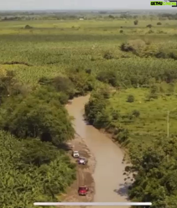 Karent Hinestroza - 820 Likes - ¡ De estreno en Netflix ! 

Mi gente, me alegra mucho compartirles que finalmente saldrá al aire este hermoso proyecto que hemos realizado con todo el amor para stds, 
donde tengo el honor de interpretar a la mismísima María Roa. Una mujer que hizo y sigue haciendo historia en Colombia, y se ha convertido en referente mundial.

Muchas gracias al canal @caracoltv @caracoltvintl por producir esta historia tan importante, no sólo para Colombia si no para el mundo entero. Muchas gracias a todo el equipo que lo hizo posible. Gracias a nuestra productora @cubanacub, a nuestros directores Rafael Martinez y @daniel_arenass a todo el combo de dirección, gracias al equipo de fotografía @kalom_films y @sergioshuvan, muchas gracias arte @guarnizolizarralde, sonido, maquillaje, vestuario, técnica, utilería, tintos, catering... Y a los que se me escapen, a todos, muchas gracias. 

A mis compañeros actores, incluyendo extras, a  todos los que aportaron en esta historia, muchas gracias, qué placer compartir escena con todos ustedes. Gracias a nuestro maestro @ramsesramosoficial

Gracias a @paulamoreno_z por su maravilloso libro, Soñar Lo Imposible, en el cual se basa esta historia. 

Muchas gracias querida @mafepalaciotalentmanager por traerme hasta aquí. 

A la reina de reinas, a la inspiración, muchas gracias por su lucha, por su amor por todo lo que hace @mariaroaborja

¡ MARÍA LA CAPRICHOSA ! ESTRENO 5 DE ENERO EN NETFLIX 

#EstrenoenNetflix #Netflix #marialacaprichosa #KarentHinestroza #colombiantv