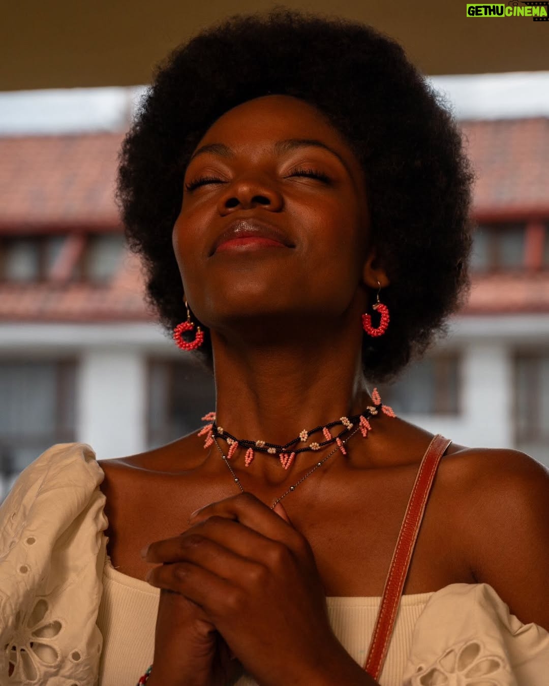 Karent Hinestroza - 1.3K Likes - 🎬María La Caprichosa llega a Netflix❤️La producción de Caracol Televisión cuenta la historia de María, una líder cuyo rostro se convertirá en un ícono de la lucha social de clases💪🏻 Esta serie ofrece romance y drama, un MUST WATCH para el mes de enero❤️‍🔥
.
.
#caracoltv #series #tvshows #telenovela #soapdrama