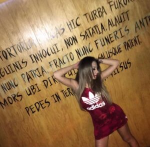 Karime Pindter Instagram - #tbt 2016, de cachorrita a perra con pedigree. Cada etapa de tu vida es hermosa y nunca volvera, abrazala🩵🩵🩵