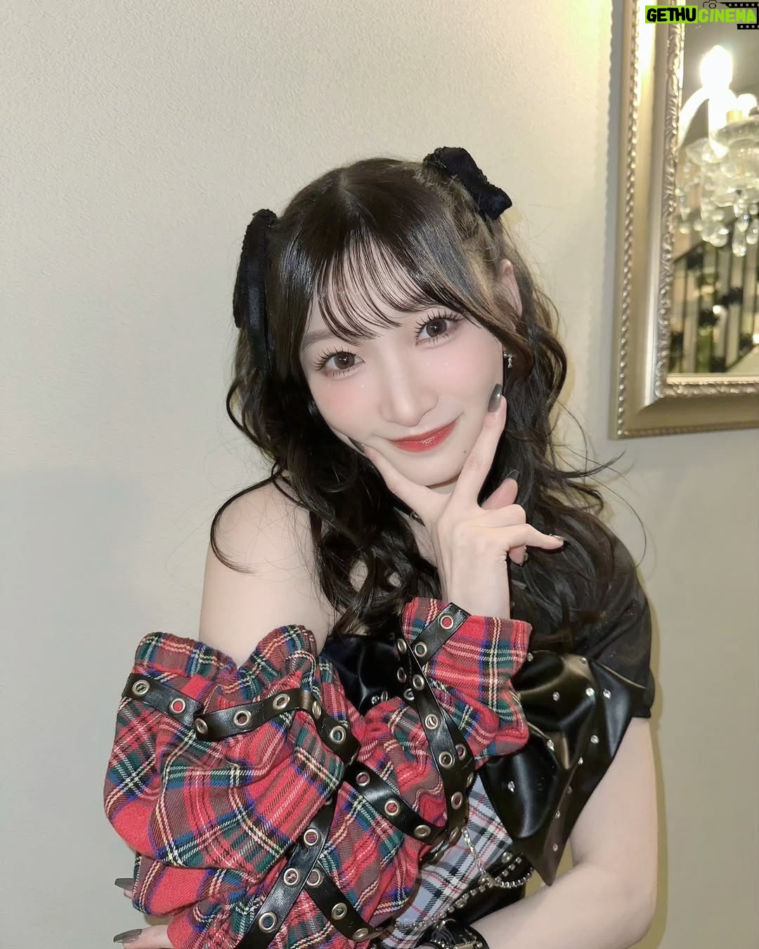 Karin Miyamoto - 4.7K Likes - ♡
⁡
2025年ありがとうございました✨️
⁡
2026年もよろしくお願いします🫶
⁡
まずは1/12 Zepp DiverCityから！！
⁡
#年末
#良いお年を
#2025
#2026