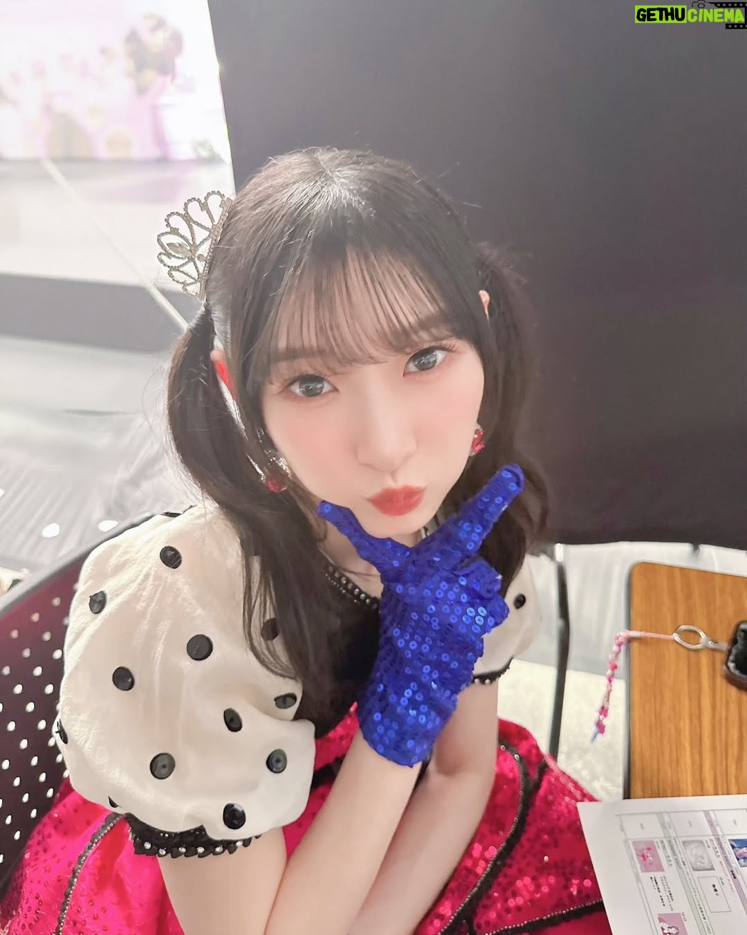 Karin Miyamoto - 4.7K Likes - ♡
⁡
2025年ありがとうございました✨️
⁡
2026年もよろしくお願いします🫶
⁡
まずは1/12 Zepp DiverCityから！！
⁡
#年末
#良いお年を
#2025
#2026