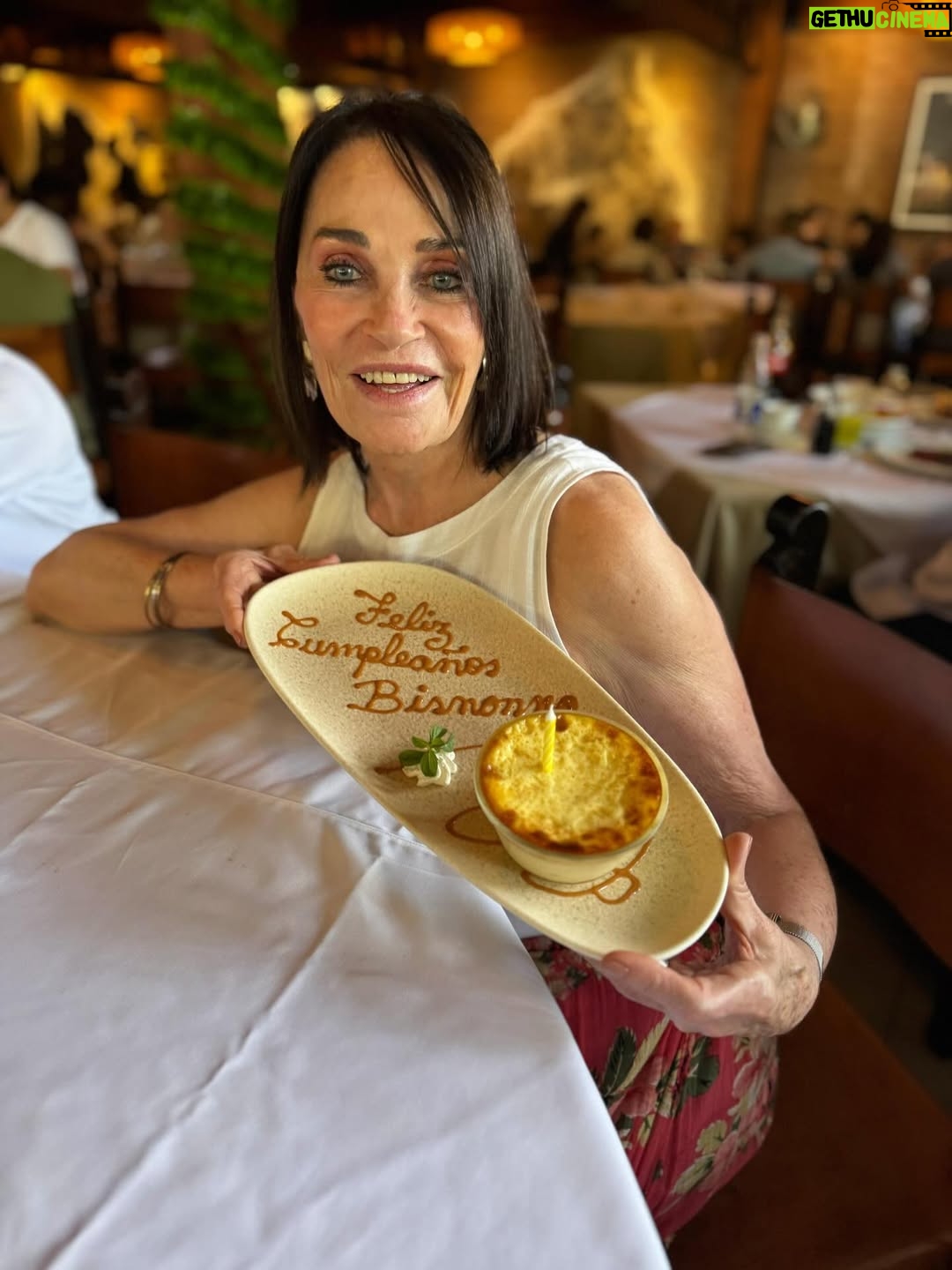 Karina Calmet - 36.5K Likes - Celebramos a mi mami @martabrugnar 🌻 por su cumpleaños! Primer año como Bisnonna apachurrando a su Rafito… Te amamos Mami❤️
