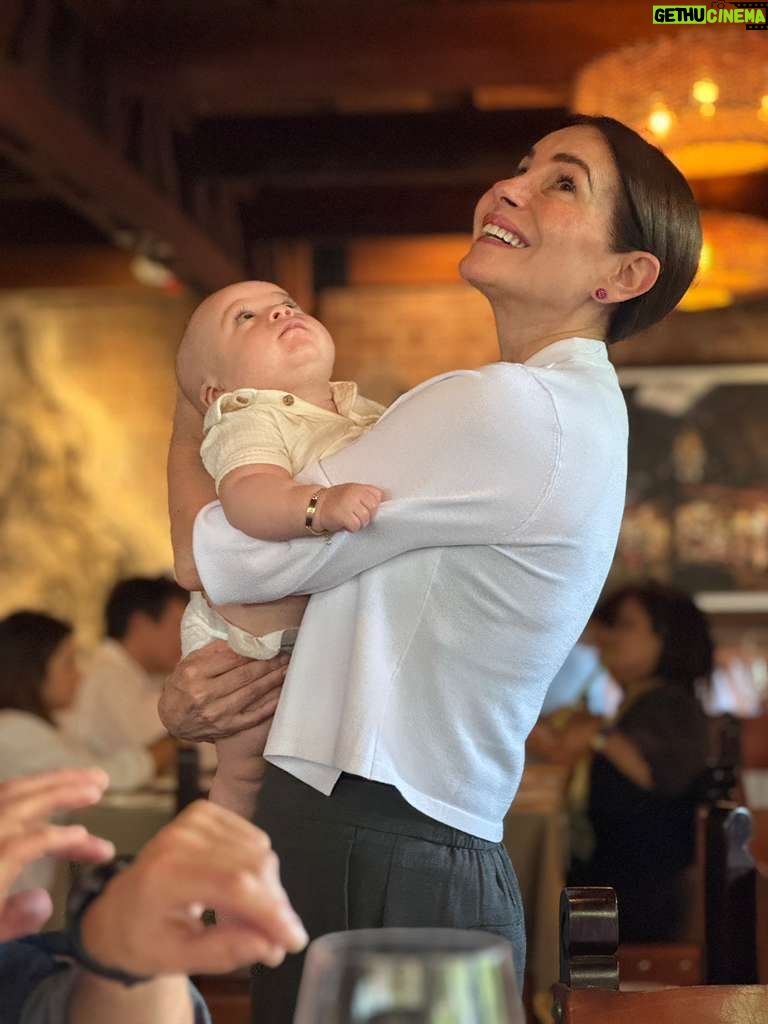 Karina Calmet - 36.5K Likes - Celebramos a mi mami @martabrugnar 🌻 por su cumpleaños! Primer año como Bisnonna apachurrando a su Rafito… Te amamos Mami❤️
