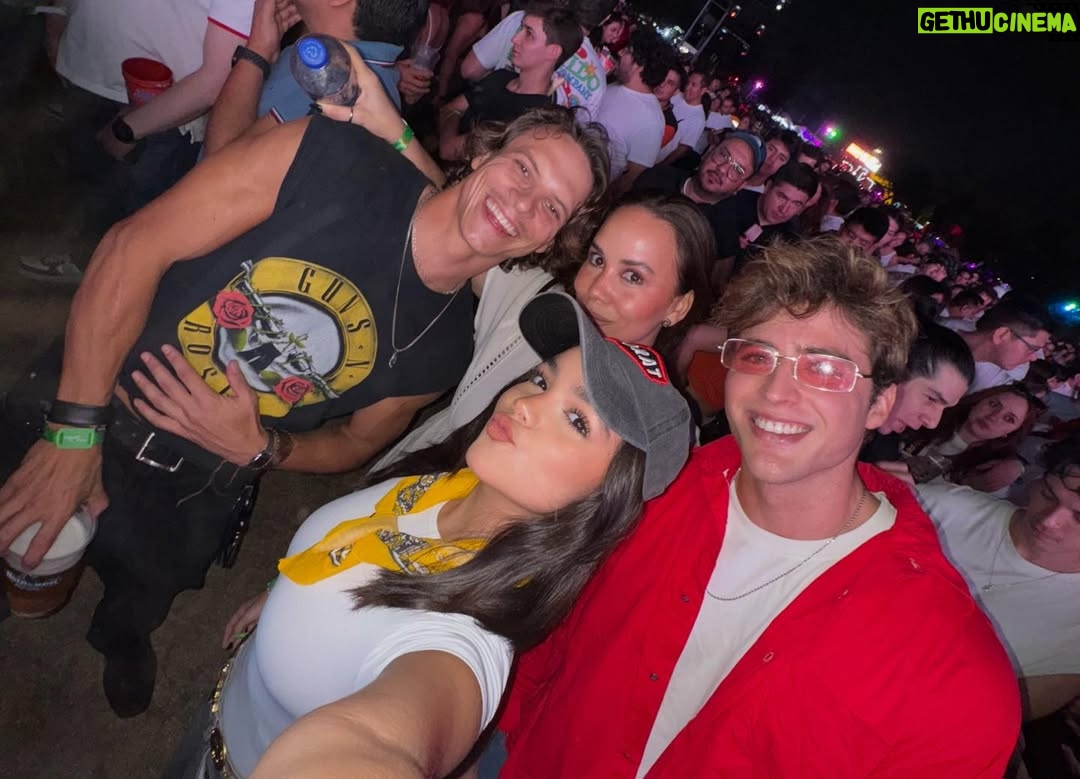 Karla Gaytán - 15.5K Likes - bye bye 2025, estuviste bien loco 🫂✨🤲🏻