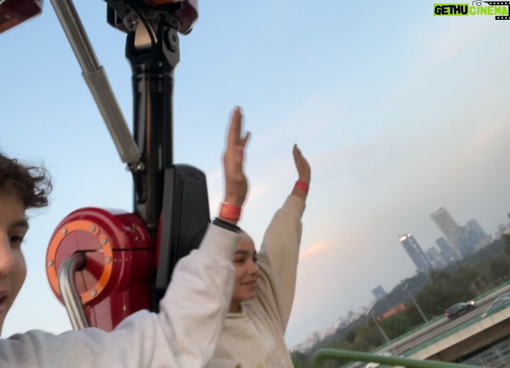 Karla Gaytán - 15.5K Likes - bye bye 2025, estuviste bien loco 🫂✨🤲🏻