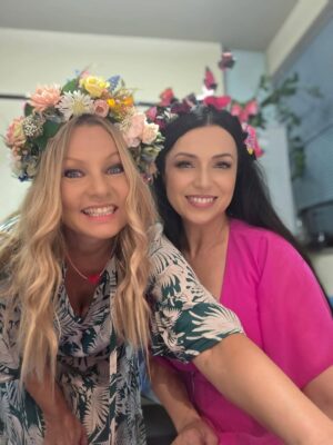 Katarzyna Bujakiewicz Instagram - Świtezianki pozdrawiają z garderoby Opery Krakowskiej 😘😍 @katarzyna_pakosinska 😘