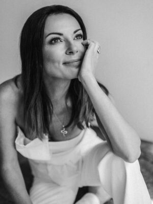 Katarzyna Glinka Instagram - Muszę wybrać JEDNO ….
Albo czarno-białe albo w kolorze 

To które ????
Doradzicie ?

Foto  @falkowskafotografia